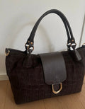 Valentina – Schultertasche aus Wildleder