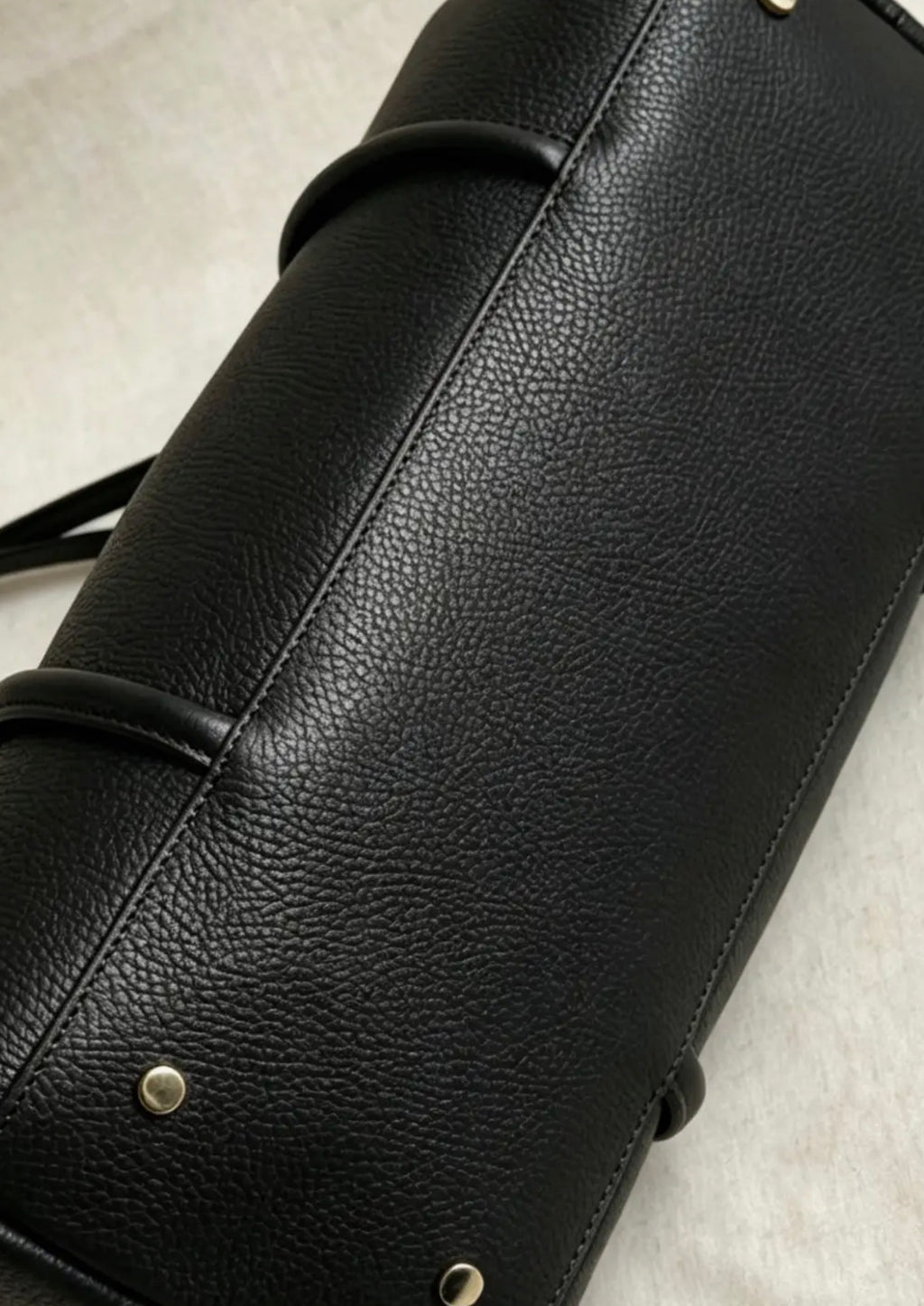 Giulia – Schultertasche aus Echtleder